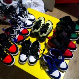 Kids sneakers